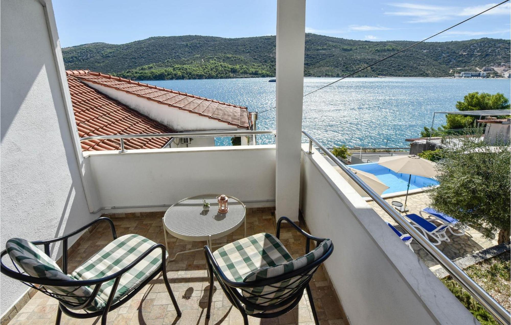 Nice Home In Poljica With House Sea View Marina Dış mekan fotoğraf