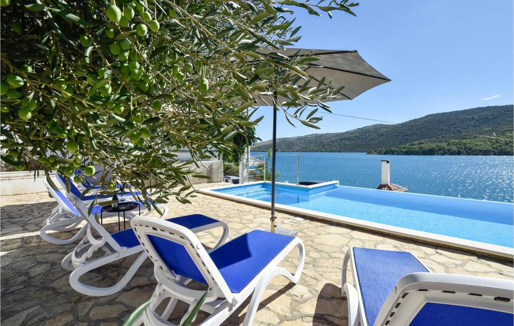 Nice Home In Poljica With House Sea View Marina Dış mekan fotoğraf