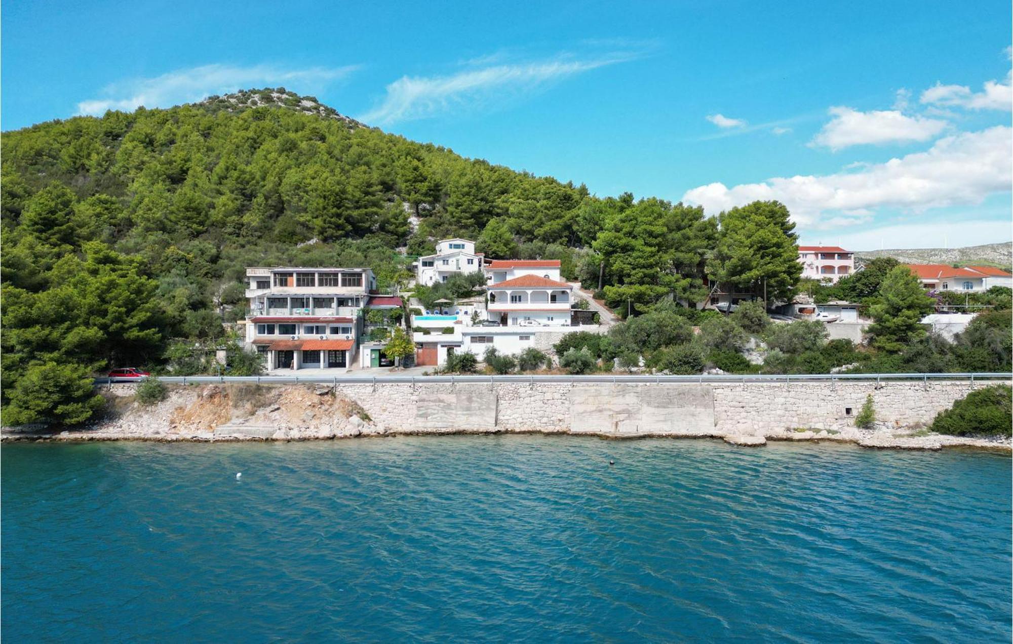 Nice Home In Poljica With House Sea View Marina Dış mekan fotoğraf