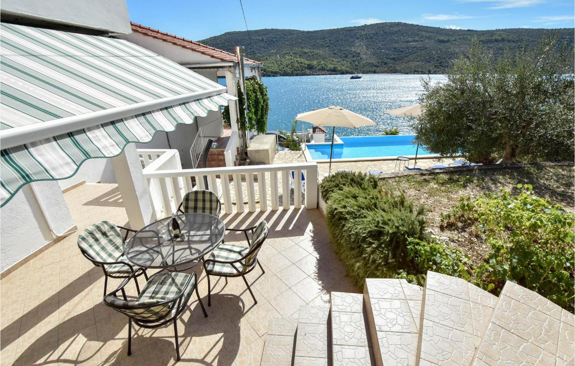 Nice Home In Poljica With House Sea View Marina Dış mekan fotoğraf